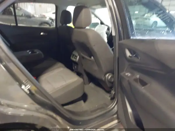 2GNAXJEV6J6264060 2018 CHEVROLET EQUINOX - Image 8