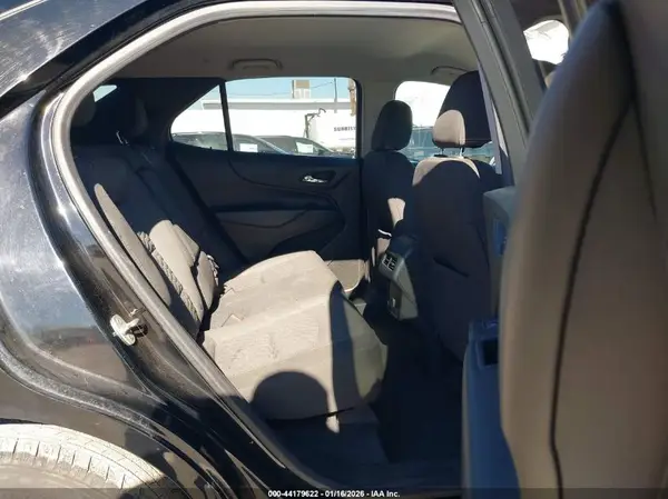 2GNAXJEV6J6273700 2018 CHEVROLET EQUINOX - Image 8