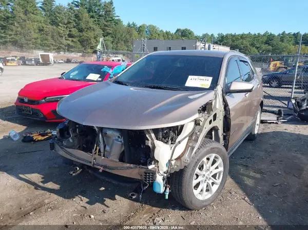 2GNAXJEV6J6300264 2018 CHEVROLET EQUINOX - Image 2