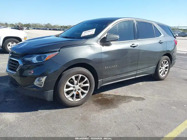 2GNAXJEV6J6317940 2018 CHEVROLET EQUINOX - Image 2