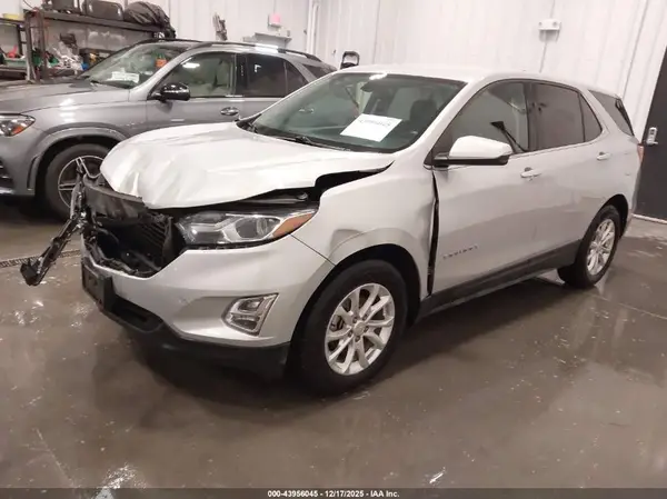 2GNAXJEV6J6319395 2018 CHEVROLET EQUINOX - Image 2