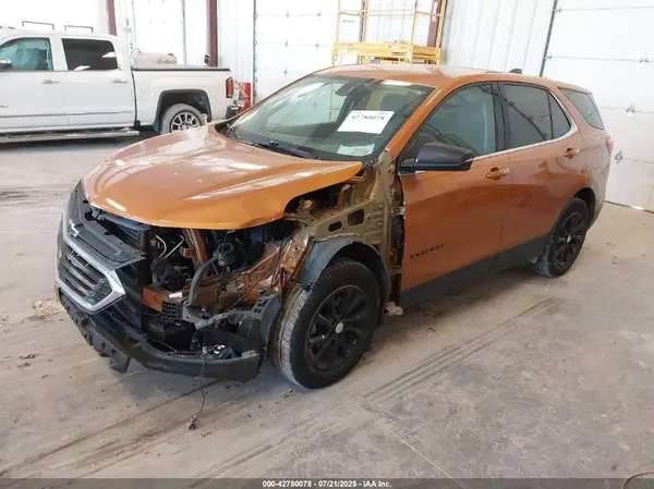 2GNAXJEV6J6326136 2018 CHEVROLET EQUINOX - Image 2