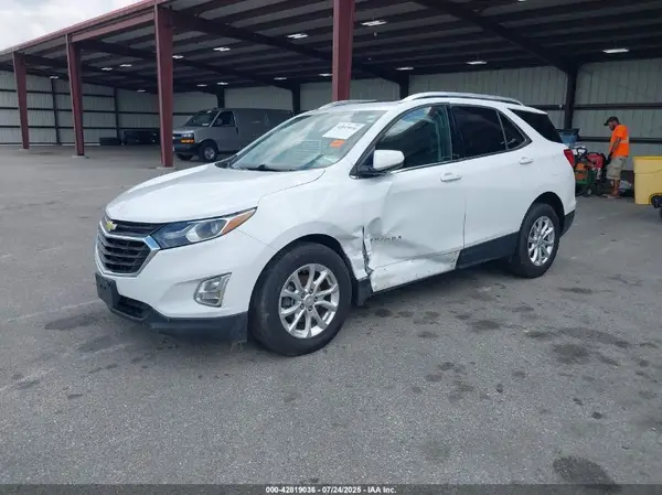 2GNAXJEV6J6330090 2018 CHEVROLET EQUINOX - Image 2