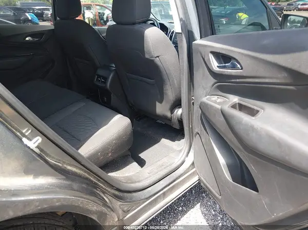 2GNAXJEV7J6303013 2018 CHEVROLET EQUINOX - Image 8