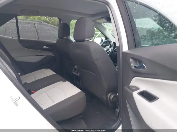 2GNAXJEV7J6306266 2018 CHEVROLET EQUINOX - Image 8
