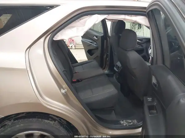2GNAXJEV7K6216939 2019 CHEVROLET EQUINOX - Image 8