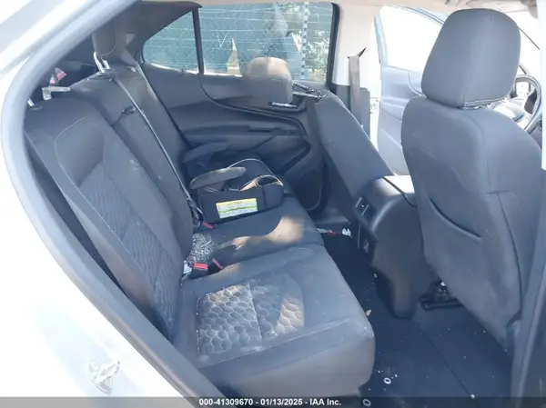 2GNAXJEV7K6257216 2019 CHEVROLET EQUINOX - Image 8