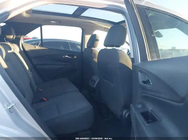 2GNAXJEV8J6105475 2018 CHEVROLET EQUINOX - Image 8