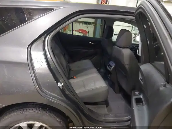 2GNAXJEV8J6108618 2018 CHEVROLET EQUINOX - Image 8