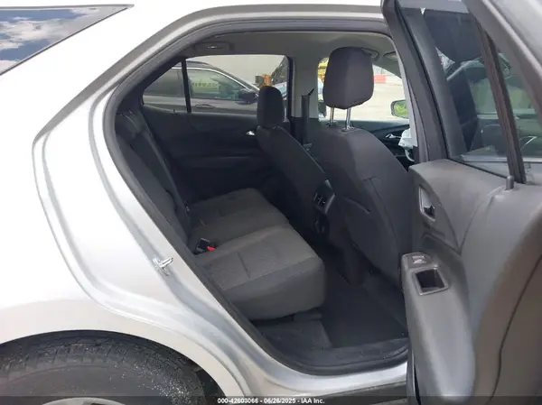 2GNAXJEV8J6109669 2018 CHEVROLET EQUINOX - Image 8