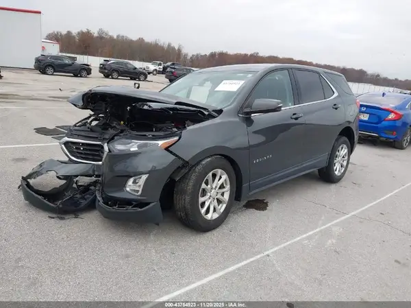 2GNAXJEV8J6122082 2018 CHEVROLET EQUINOX - Image 2