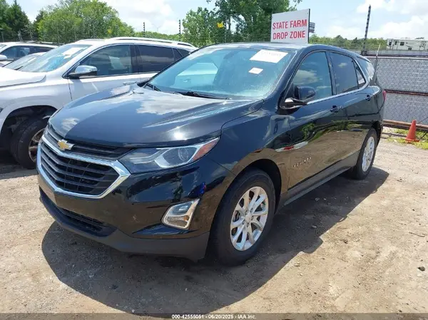 2GNAXJEV8J6129209 2018 CHEVROLET EQUINOX - Image 2
