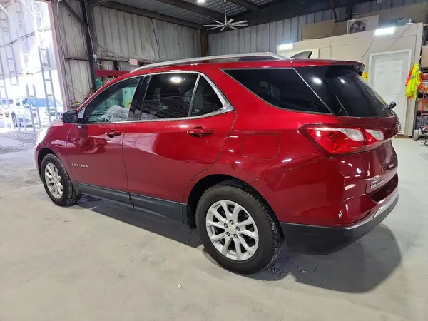2GNAXJEV8J6131994 2018 CHEVROLET EQUINOX - Image 2