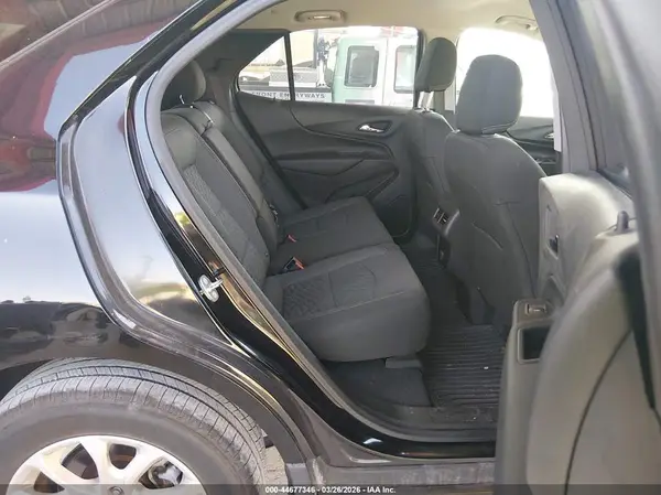 2GNAXJEV8J6133857 2018 CHEVROLET EQUINOX - Image 8
