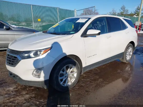 2GNAXJEV8J6153977 2018 CHEVROLET EQUINOX - Image 2