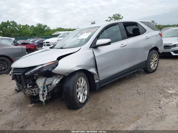 2GNAXJEV8J6176109 2018 CHEVROLET EQUINOX - Image 2