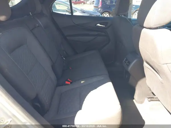 2GNAXJEV8J6186610 2018 CHEVROLET EQUINOX - Image 8