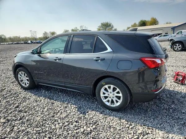 2GNAXJEV8J6186882 2018 CHEVROLET EQUINOX - Image 2