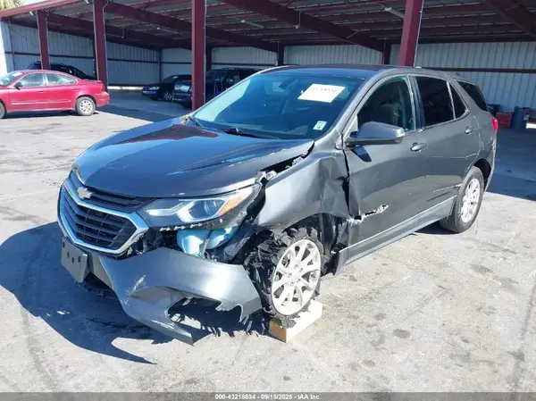 2GNAXJEV8J6190205 2018 CHEVROLET EQUINOX - Image 2