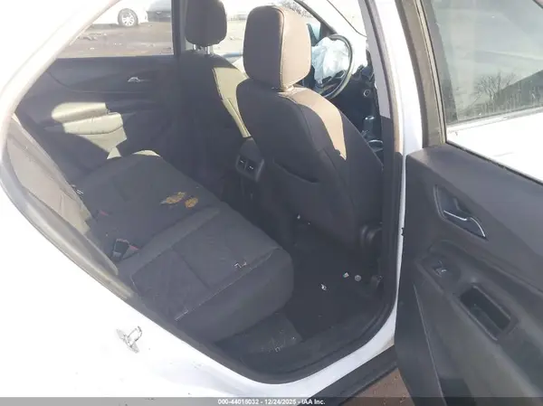 2GNAXJEV8J6206919 2018 CHEVROLET EQUINOX - Image 8