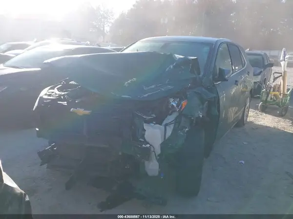 2GNAXJEV8J6240536 2018 CHEVROLET EQUINOX - Image 2