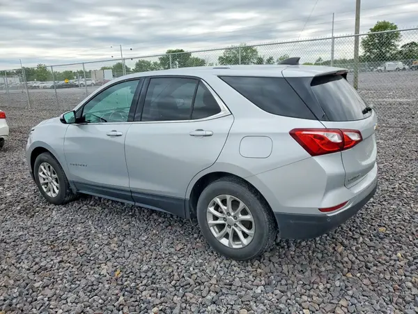 2GNAXJEV8J6242755 2018 CHEVROLET EQUINOX - Image 2