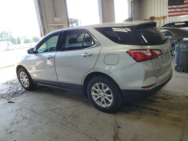 2GNAXJEV8J6243856 2018 CHEVROLET EQUINOX - Image 2