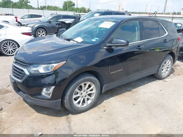 2GNAXJEV8J6251634 2018 CHEVROLET EQUINOX - Image 2