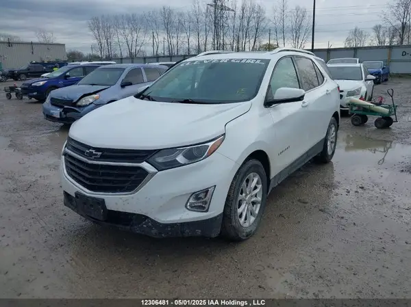 2GNAXJEV8J6257062 2018 CHEVROLET EQUINOX - Image 2