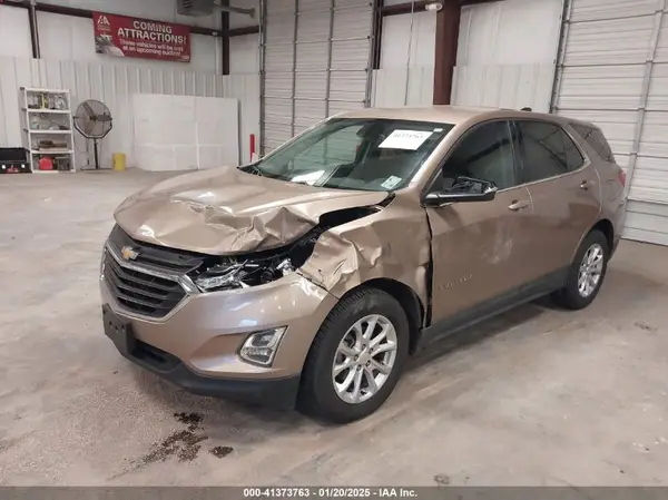 2GNAXJEV8J6260026 2018 CHEVROLET EQUINOX - Image 2