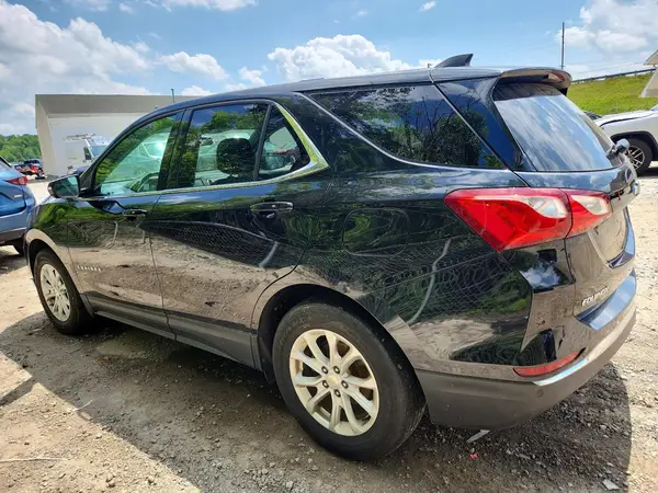 2GNAXJEV8J6273388 2018 CHEVROLET EQUINOX - Image 2