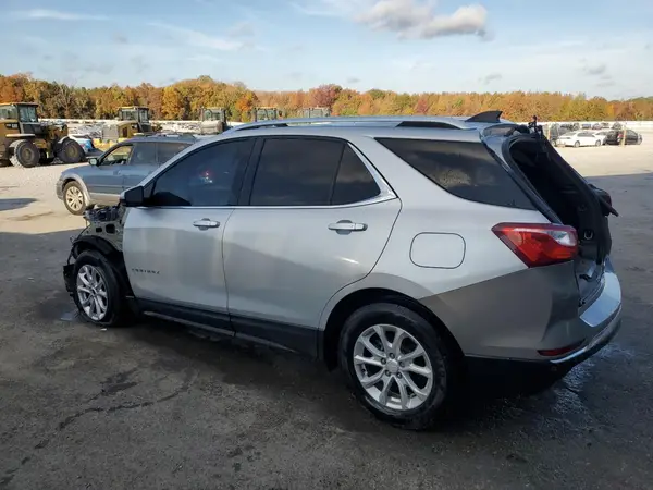 2GNAXJEV8J6281099 2018 CHEVROLET EQUINOX - Image 2