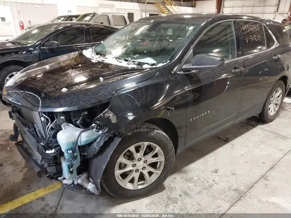 2GNAXJEV8J6307202 2018 CHEVROLET EQUINOX - Image 2