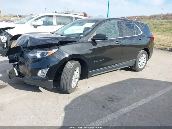 2GNAXJEV8J6314229 2018 CHEVROLET EQUINOX - Image 2