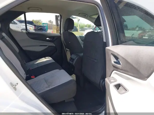 2GNAXJEV8J6318815 2018 CHEVROLET EQUINOX - Image 8