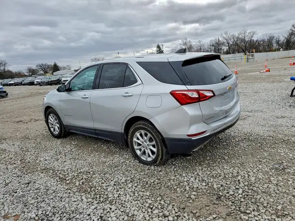 2GNAXJEV8J6321777 2018 CHEVROLET EQUINOX - Image 2