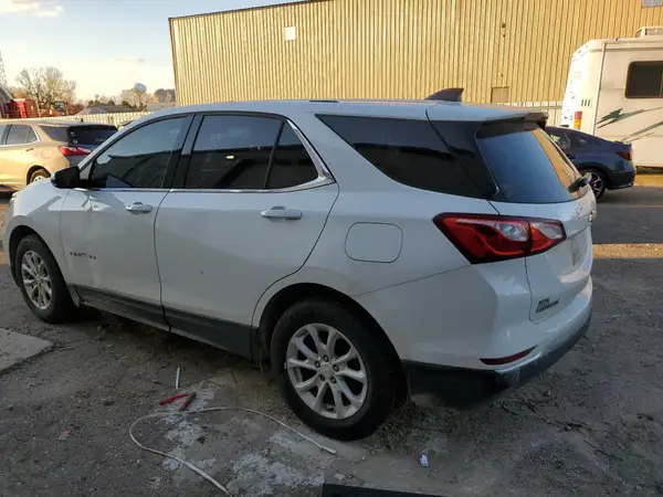 2GNAXJEV8J6352656 2018 CHEVROLET EQUINOX - Image 2