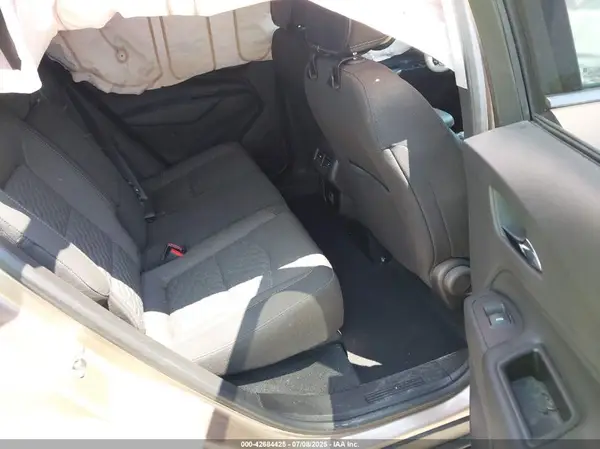 2GNAXJEV8K6241638 2019 CHEVROLET EQUINOX - Image 8
