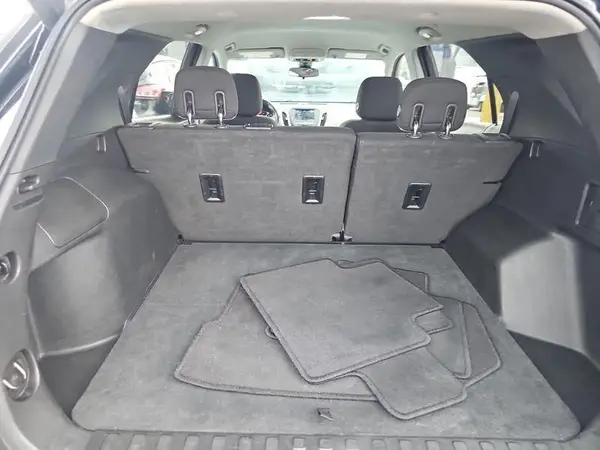 2GNAXJEV8K6259587 2019 CHEVROLET EQUINOX - Image 2