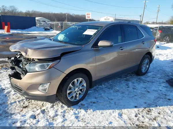 2GNAXJEV8K6264725 2019 CHEVROLET EQUINOX - Image 2