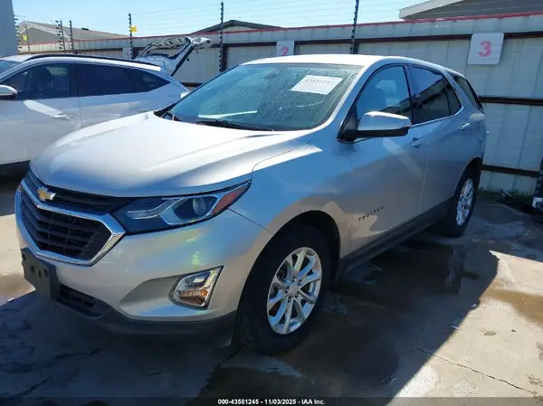 2GNAXJEV8K6265227 2019 CHEVROLET EQUINOX - Image 2