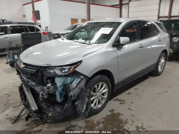 2GNAXJEV8K6278415 2019 CHEVROLET EQUINOX - Image 2