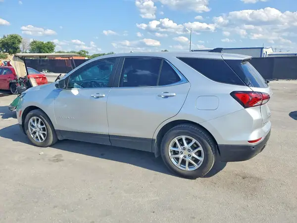 2GNAXJEV8N6138949 2022 CHEVROLET EQUINOX - Image 2