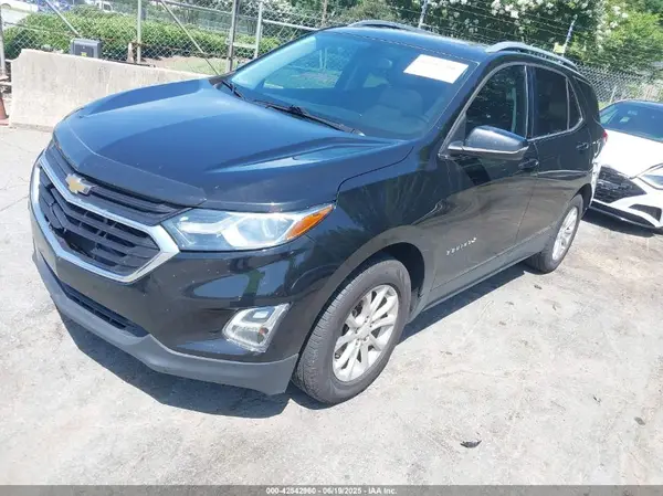 2GNAXJEV9J6112483 2018 CHEVROLET EQUINOX - Image 2