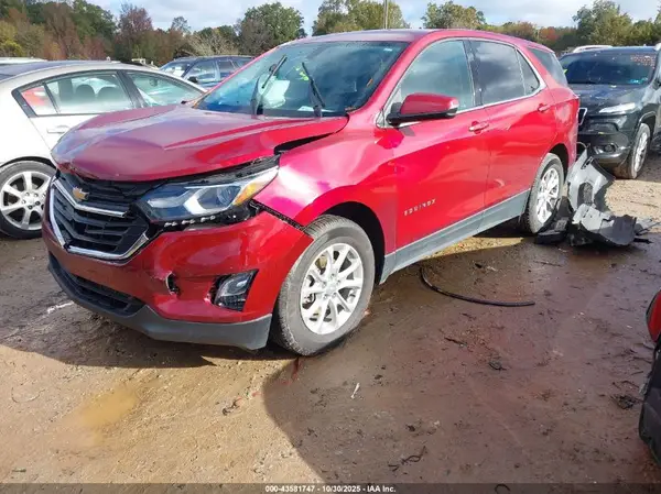 2GNAXJEV9J6120504 2018 CHEVROLET EQUINOX - Image 2