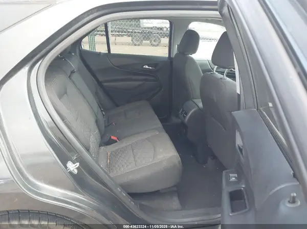 2GNAXJEV9J6138369 2018 CHEVROLET EQUINOX - Image 8