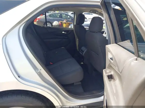2GNAXJEV9J6148951 2018 CHEVROLET EQUINOX - Image 8