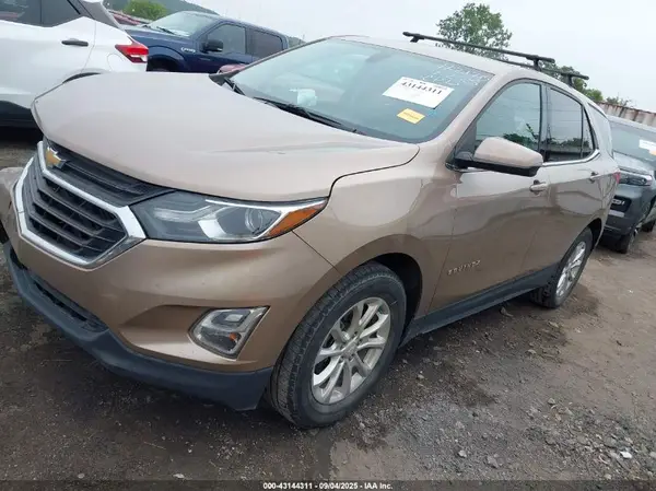 2GNAXJEV9J6179066 2018 CHEVROLET EQUINOX - Image 2
