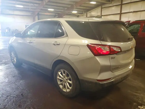 2GNAXJEV9J6183117 2018 CHEVROLET EQUINOX - Image 2