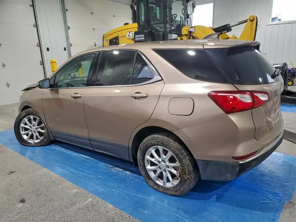 2GNAXJEV9J6195218 2018 CHEVROLET EQUINOX - Image 2